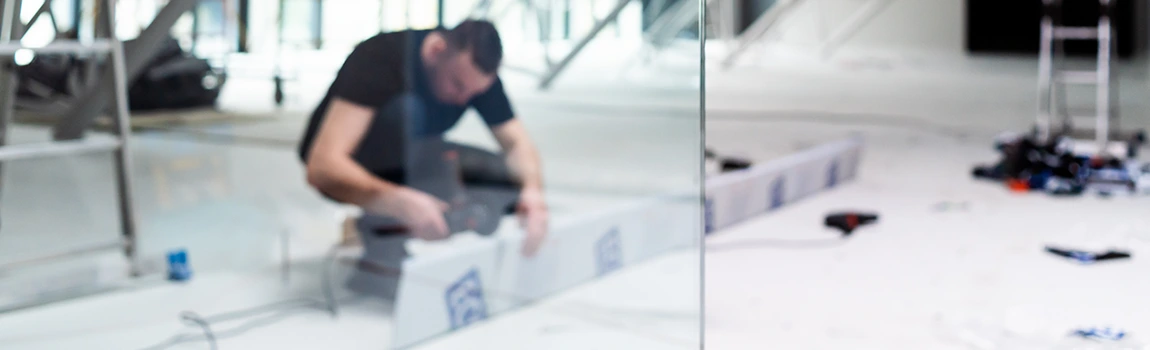 Emergency Commercial Glass Repair in Hunters Creek, FL