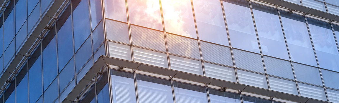 UV-Resistant Glass Experts&nbsp;in Hunters Creek, FL